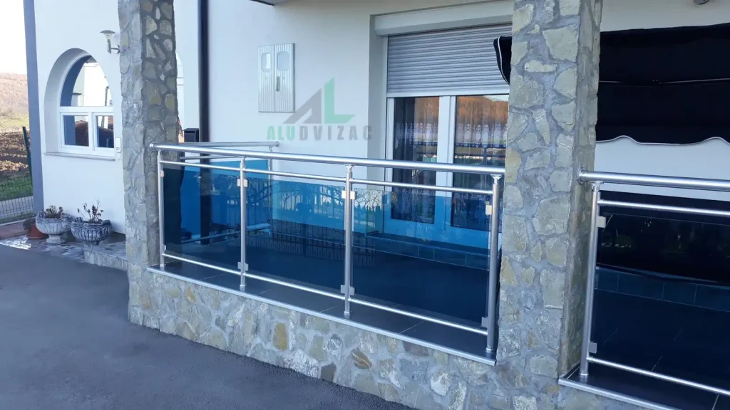 Kaljeno sigurnosno staklo za ograde